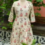 MOHO – Kurti in Pista, front view | Tilattama