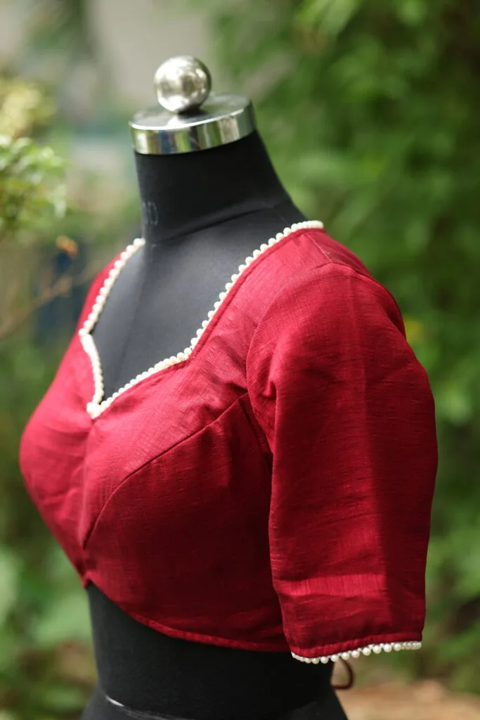 Moti Bichitra Backless - maroon