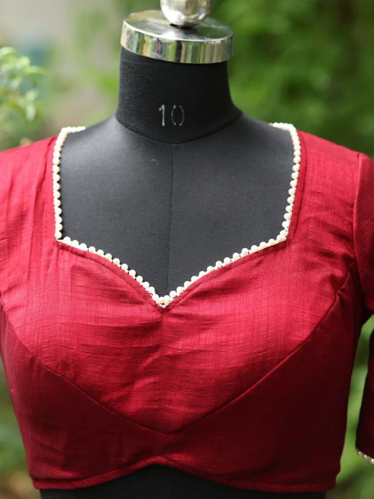 Moti Bichitra Backless - maroon