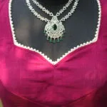 Moti Bichitra Backless - wine