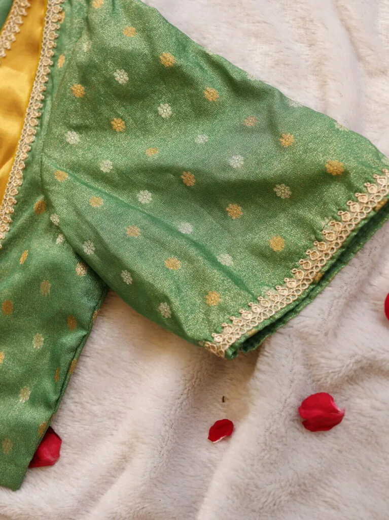Mumtaz Aada – Blouse in Mint Green, side view | Tilattama
