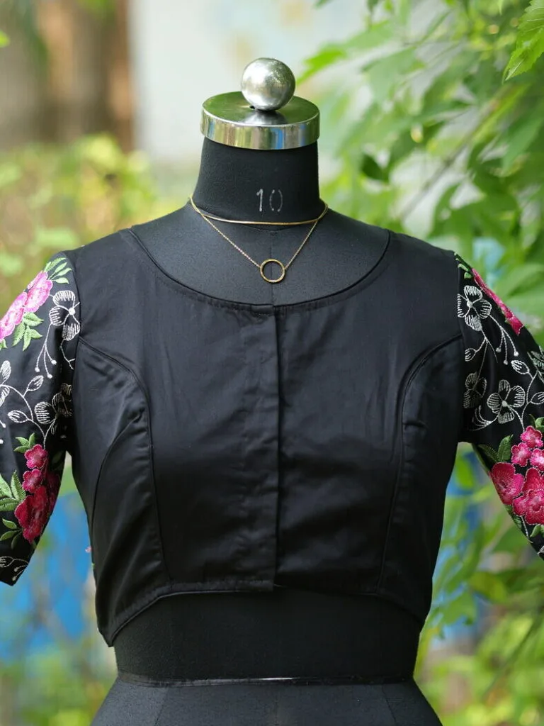 Nayantara – Blouse in Black | Tilattama