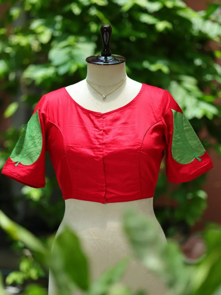 Pan Pata G/S – Blouse in Red, front view | Tilattama
