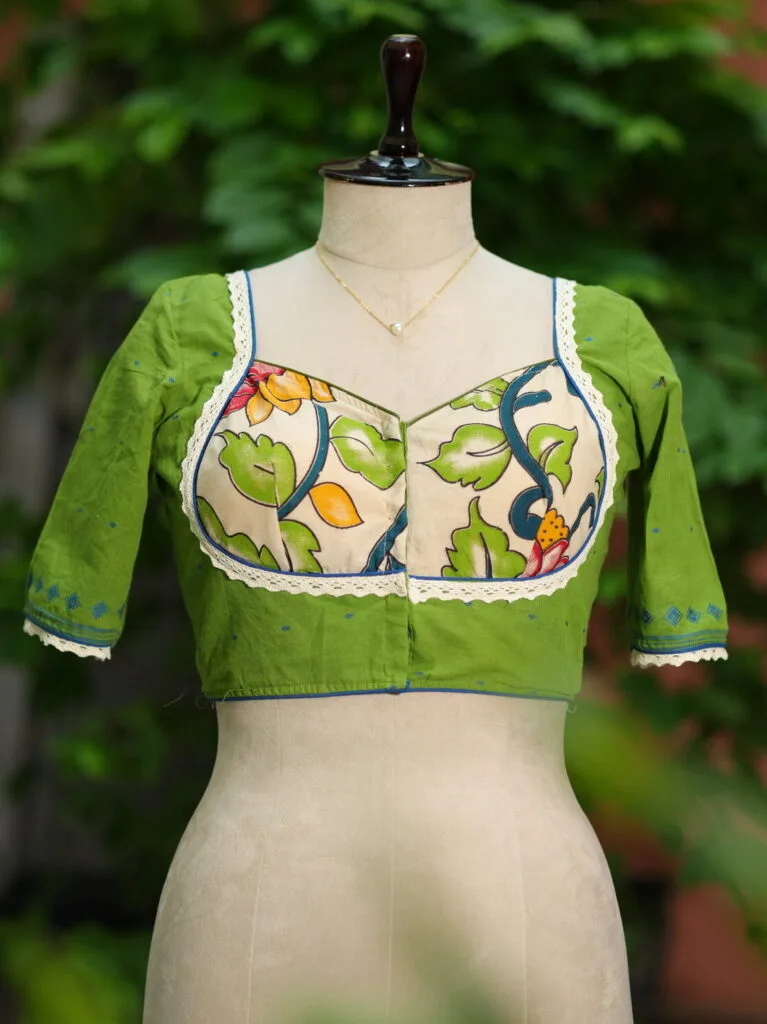 Pen Kalamkari Mumtaz  G/S – Blouse in Green, front view | Tilattama