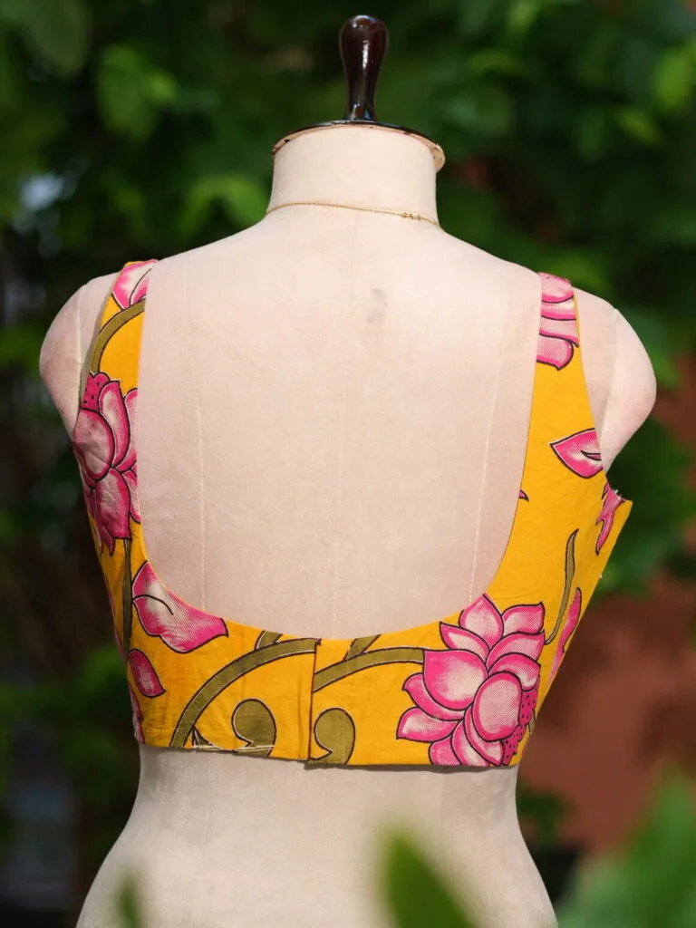 Pen Kalamkari Round Neck – Blouse in Yellow, neckline | Tilattama