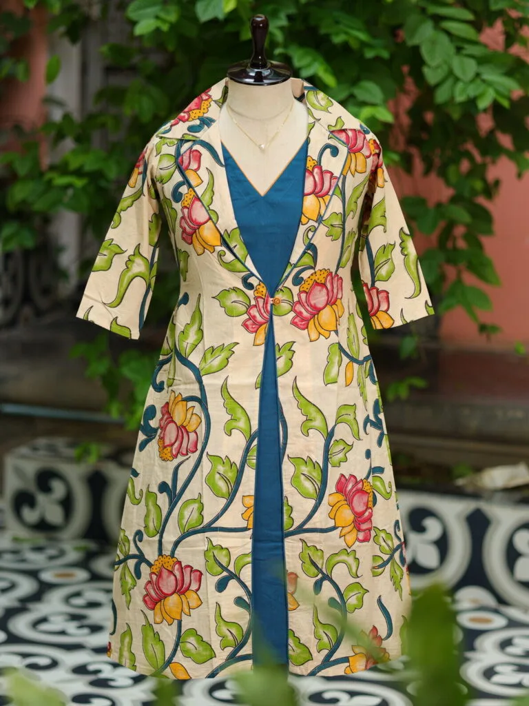 Pen Kalamkari Shrug Co-Ord Set – Co-ord in Off white, front view | Tilattama