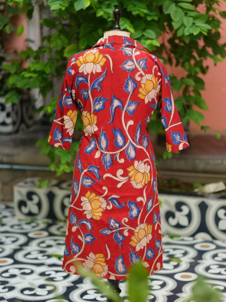Pen Kalamkari Shrug Co-Ord Set – Co-ord in Red, back view | Tilattama