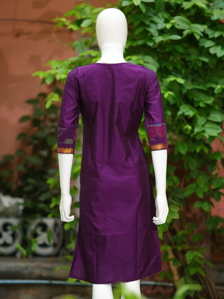Pochampally Kurti – Kurti in Wine, back view | Tilattama