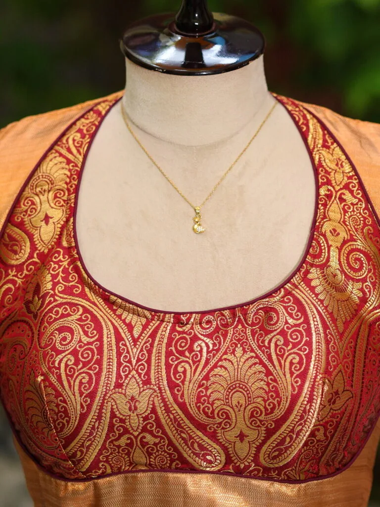 Raga Katan Mumtaz – Blouse in Metallic Maroon | Tilattama
