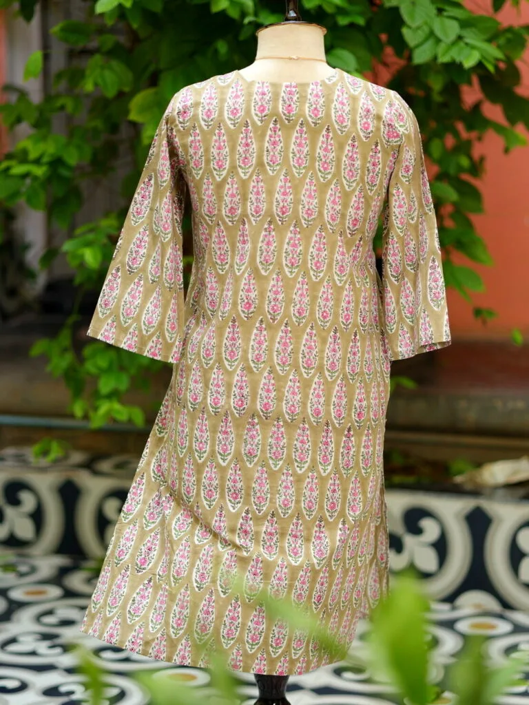 Rapid Block Kurta – Kurti in Gray, back view | Tilattama