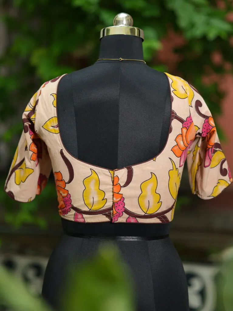 Sweetheart Pen Kalamkari – Blouse in Off white, back view | Tilattama