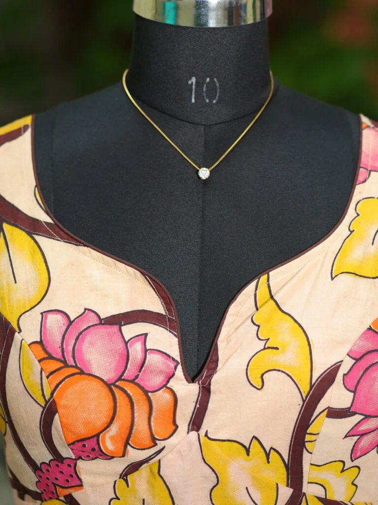 Sweetheart Pen Kalamkari – Blouse in Off white | Tilattama