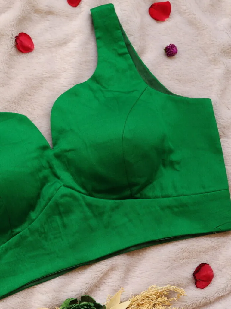 Sabyasachi Cut – Blouse in Green, side view | Tilattama