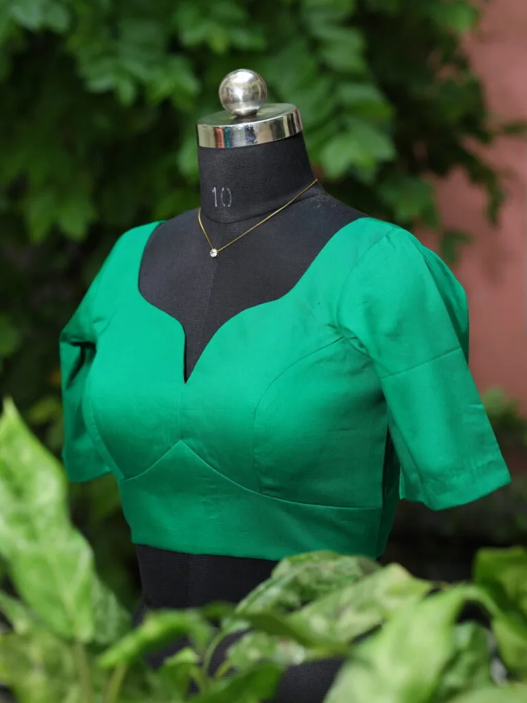 Sabyasachi G/S – Blouse in Bottle Green, side view | Tilattama