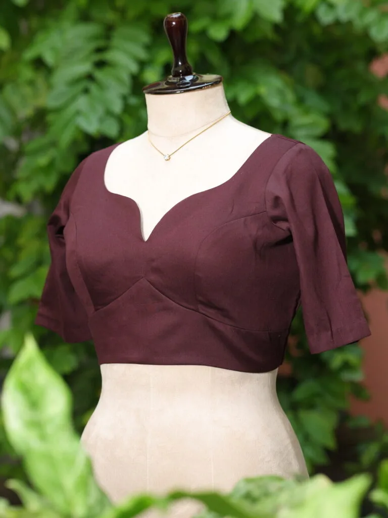 Sabyasachi G/S – Blouse in Chocolate, side view | Tilattama