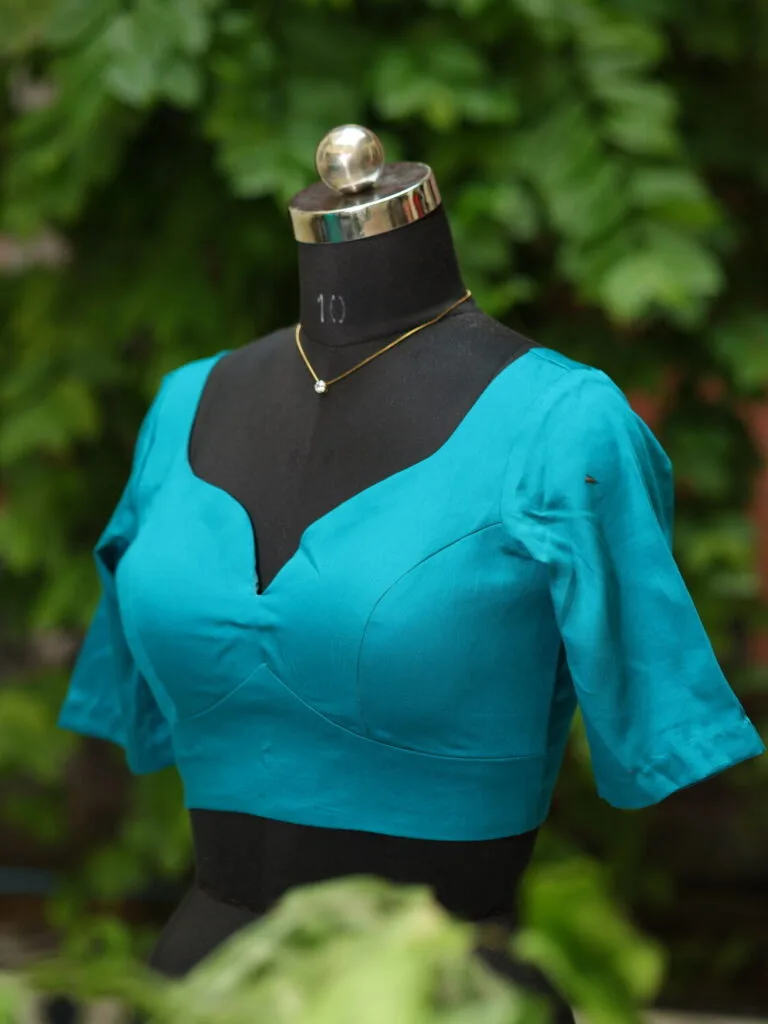 Sabyasachi G/S – Blouse in Rama green, side view | Tilattama