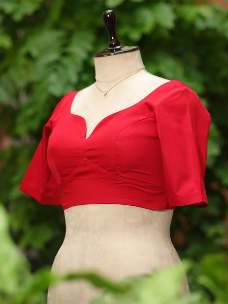 Sabyasachi G/S – Blouse in Red, side view | Tilattama
