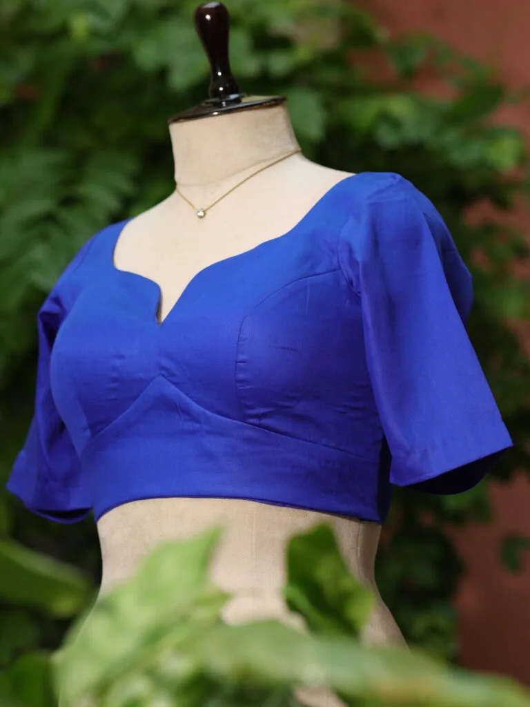 Sabyasachi G/S – Blouse in Royal Blue, side view | Tilattama