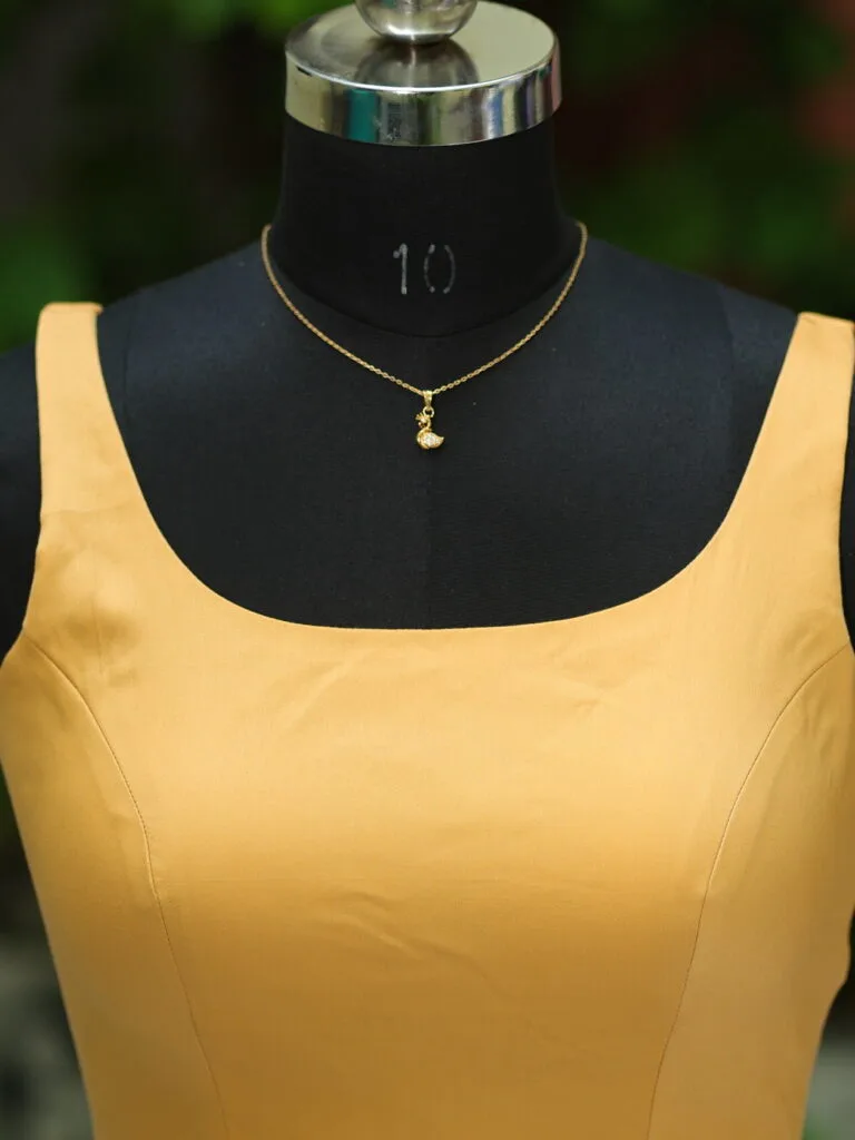Sabyasachi Round Neck – Blouse in Beige, neckline | Tilattama