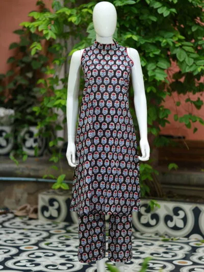 Sanganari Halter Co Ord Set – Kurti in Black, front view | Tilattama