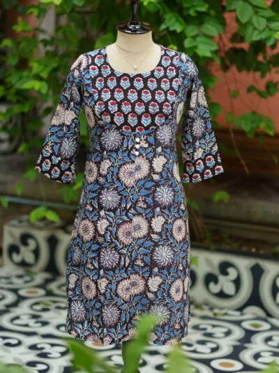 Sangenari Semi Anarkali – Kurti in Black, front view | Tilattama