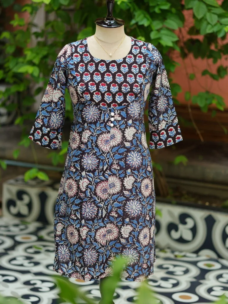 Sangenari Semi Anarkali – Kurti in Black, front view | Tilattama