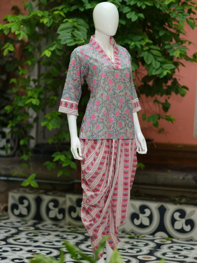 Sangeneri Dhoti co-ord Set – Kurti in Slate, side view | Tilattama