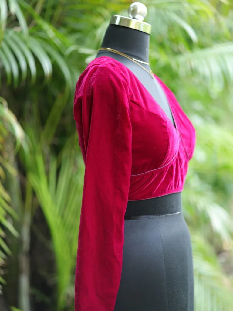 Solid Velvet F/S – Blouse in Magenta, side view | Tilattama