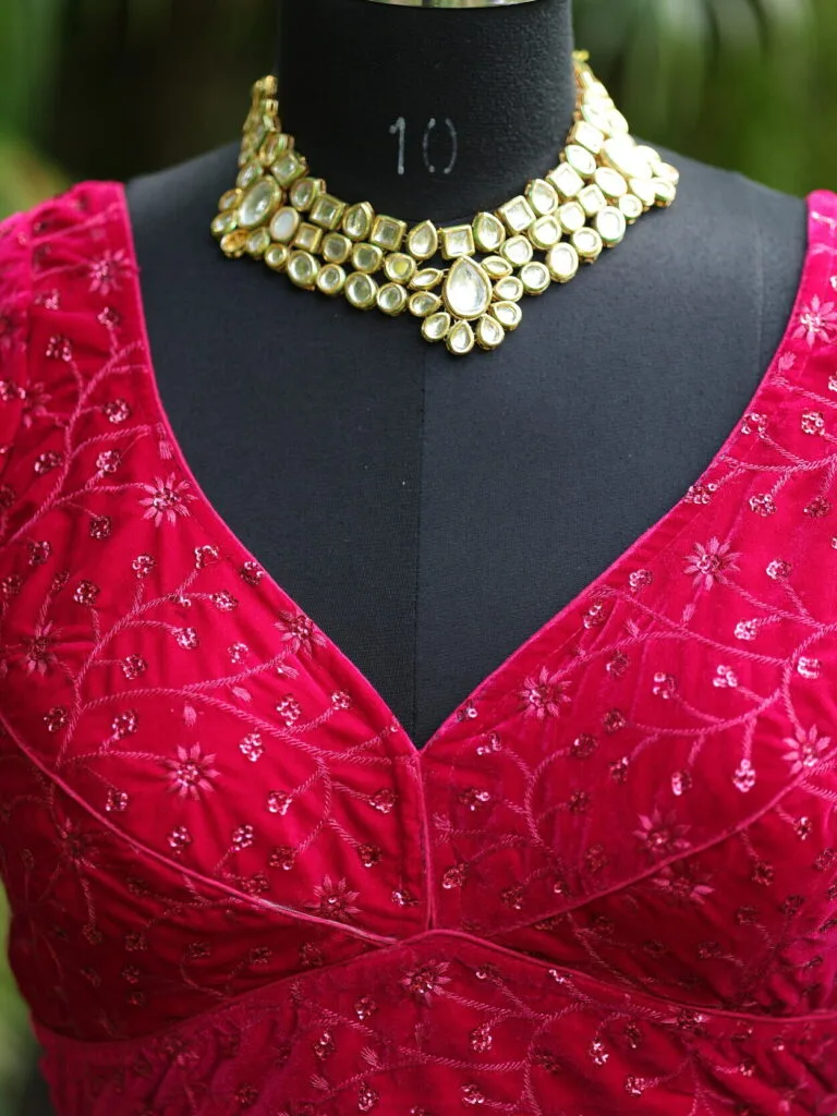 Velvet Saby Sequence G/S – Blouse in Rani | Tilattama
