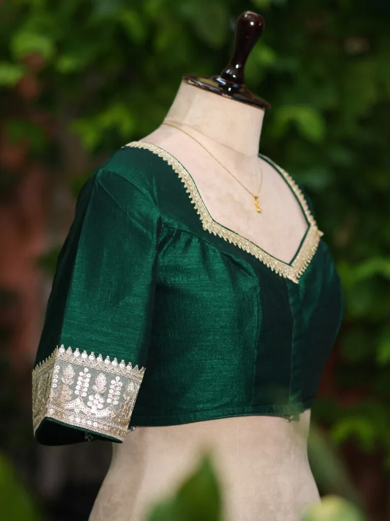 Badsahi Bichitra – Blouse in Bottle Green, side view | Tilattama
