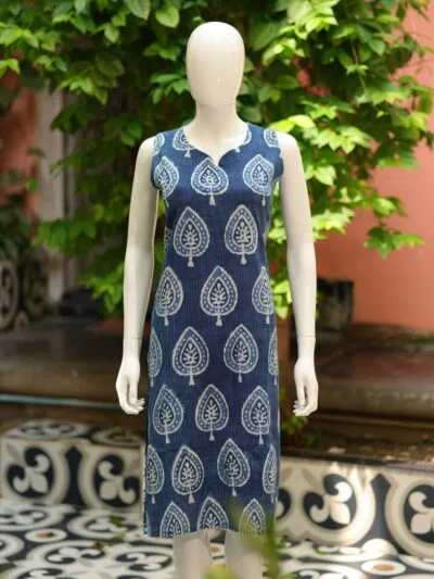 Gamthi Ajrakh Kurta