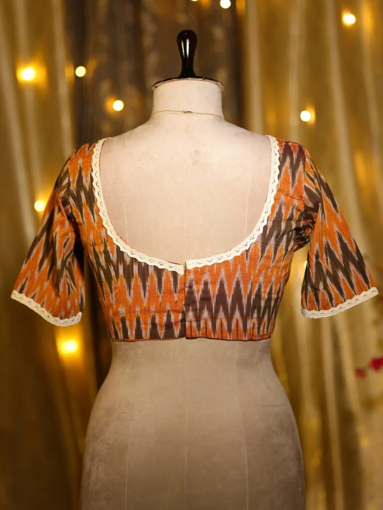 Ikkat Round Neck – Blouse in Rust 44, neckline | Tilattama