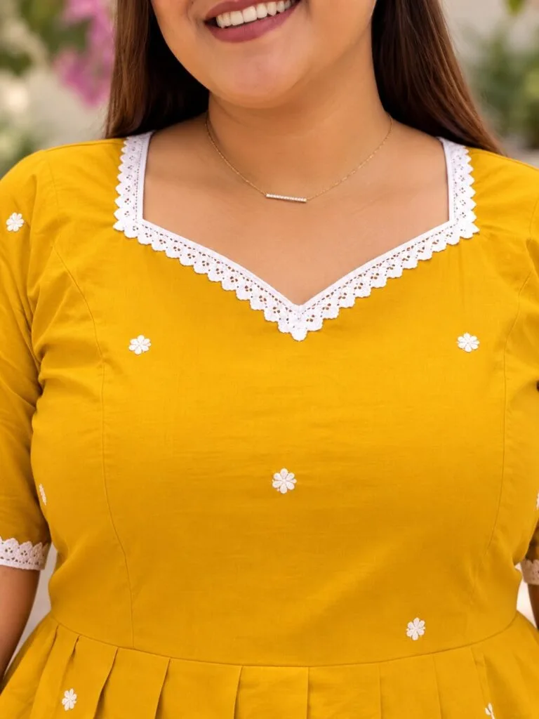 Jamdani Agomoni – Kurti in Yellow | Tilattama
