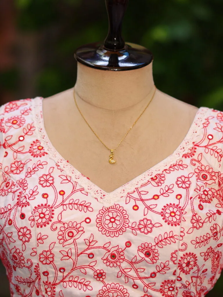 Madhabilata – Blouse in white | Tilattama