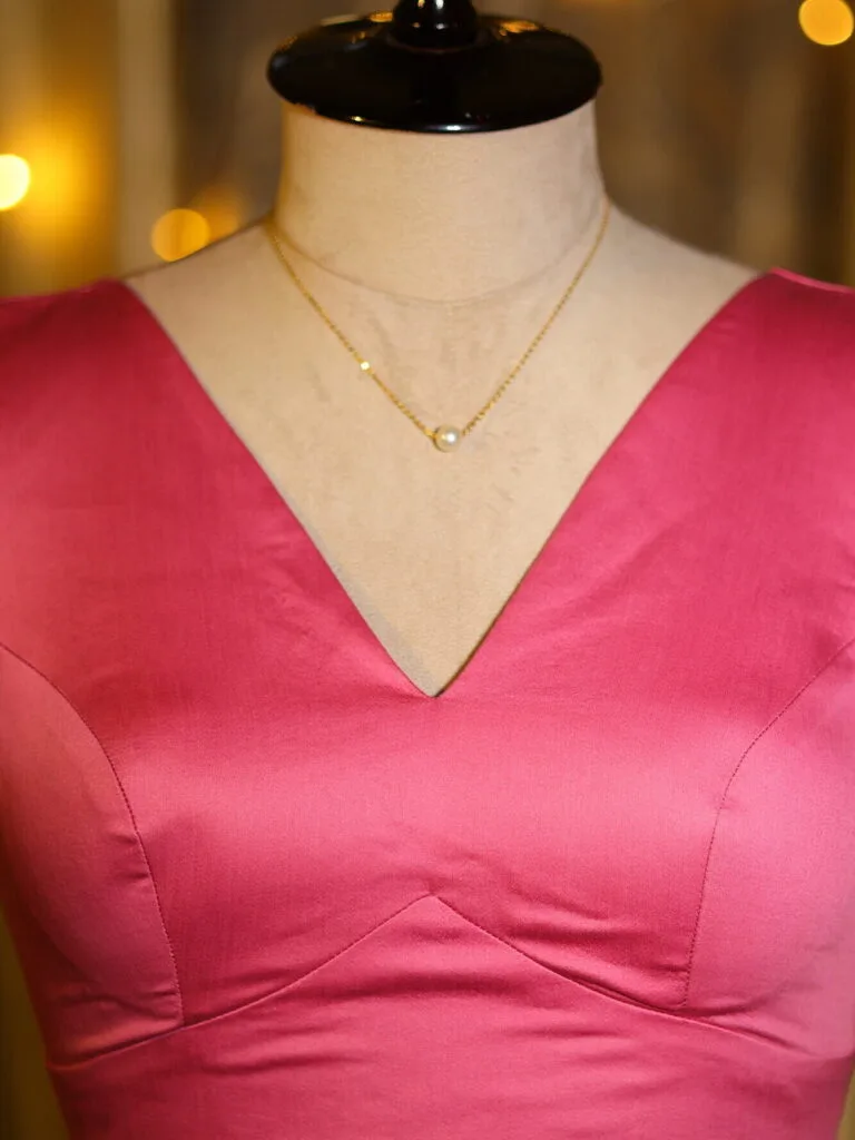 Sabyasachi Celebrity – Blouse in Fusia pink 38 Sleeveless | Tilattama