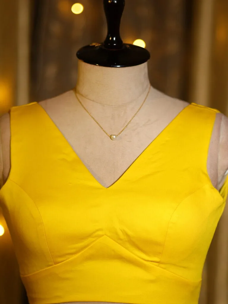 Sabyasachi Celebrity – Blouse in Yellow 44 Sleeveless | Tilattama