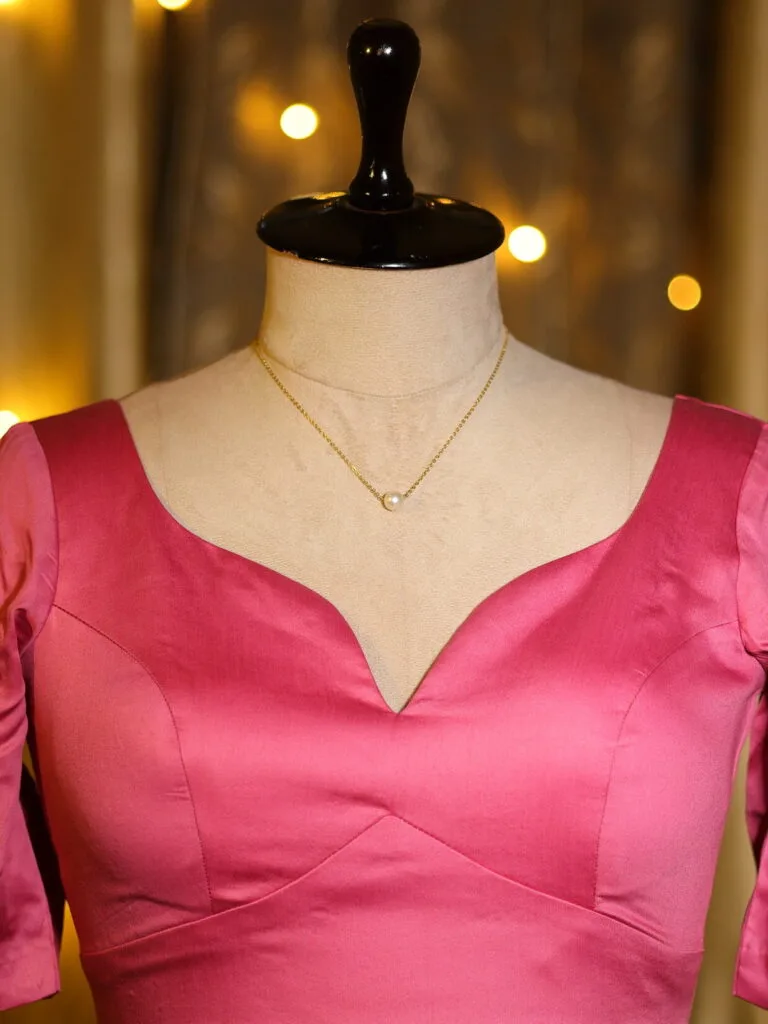 Sabyasachi G/S – Blouse in Fusia pink 38 half sleeve, sleeve | Tilattama