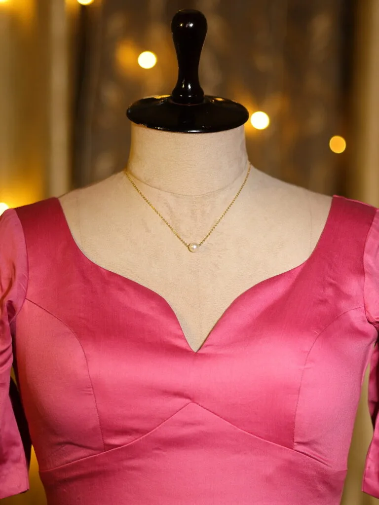 Sabyasachi G/S – Blouse in Fusia pink 44 half sleeve, sleeve | Tilattama