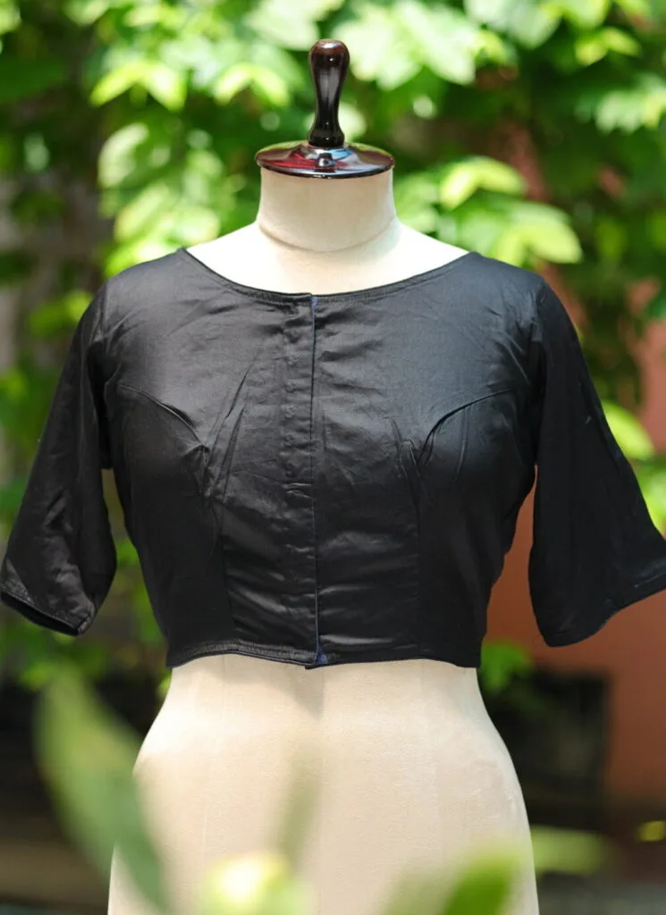 Sattin Cotton G/S N/P – Blouse in Black, front view | Tilattama
