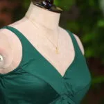 tanwi – Blouse in Bottle Green, side view | Tilattama