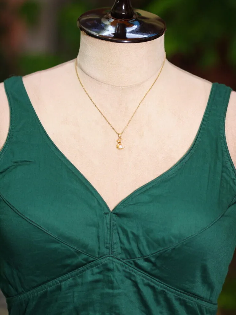 tanwi – Blouse in Bottle Green | Tilattama